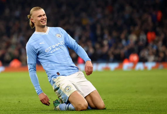 哈兰德愿等待至2027年加盟巴萨 曼城酝酿瓜迪奥拉