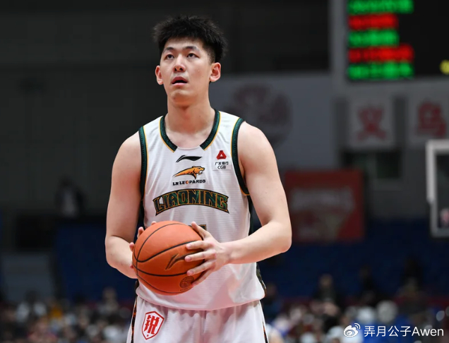 张陈治锋本赛季表现低迷 难担辽篮内线重任