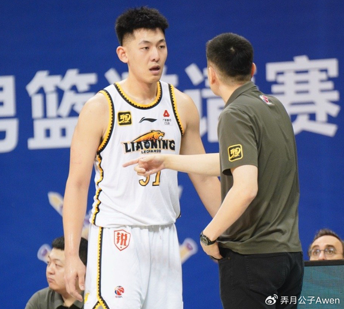 张陈治锋本赛季表现低迷 难担辽篮内线重任