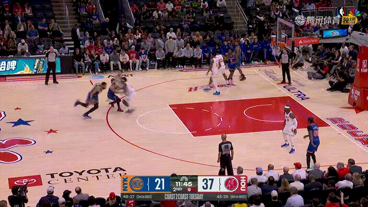 火箭半场轰出13分差杜兰特独得10分申京两双助队