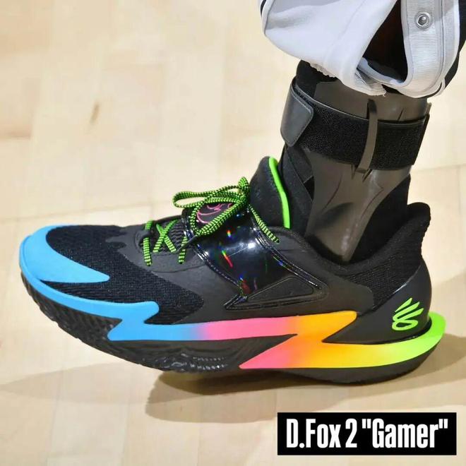 文班亚马60胜赛季高光引热议 球鞋关注度飙升 福