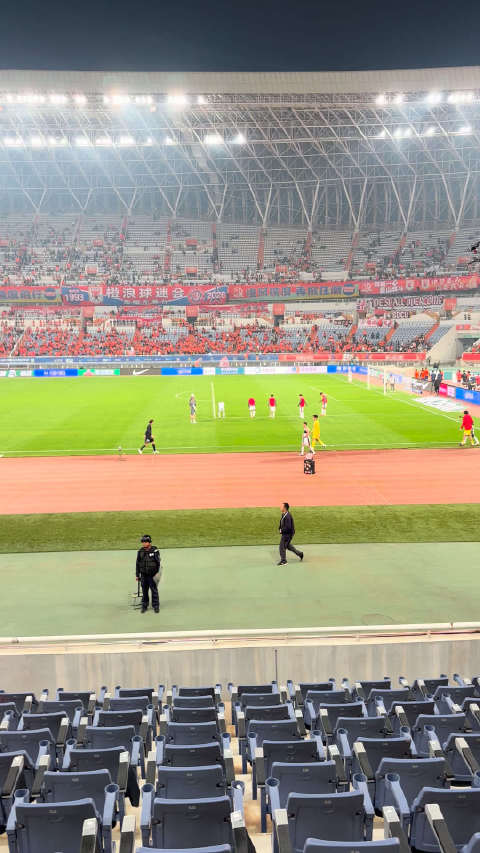 谢文能越位争议引球迷质疑，维塔尔单外援激活